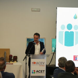 CENA EMPRESARIAL Y ENTREGA DISTINCIONES