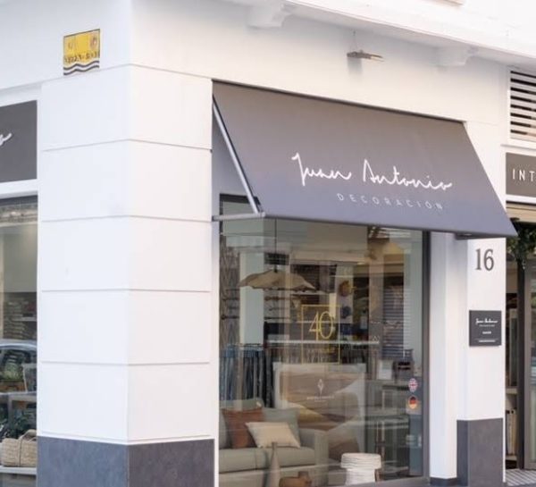 WELCOME JADE by Juan Antonio Decoración